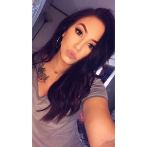 Meet your Posher, Kayla